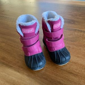 Cat & Jack Girl’s Size 8 Snow Boots